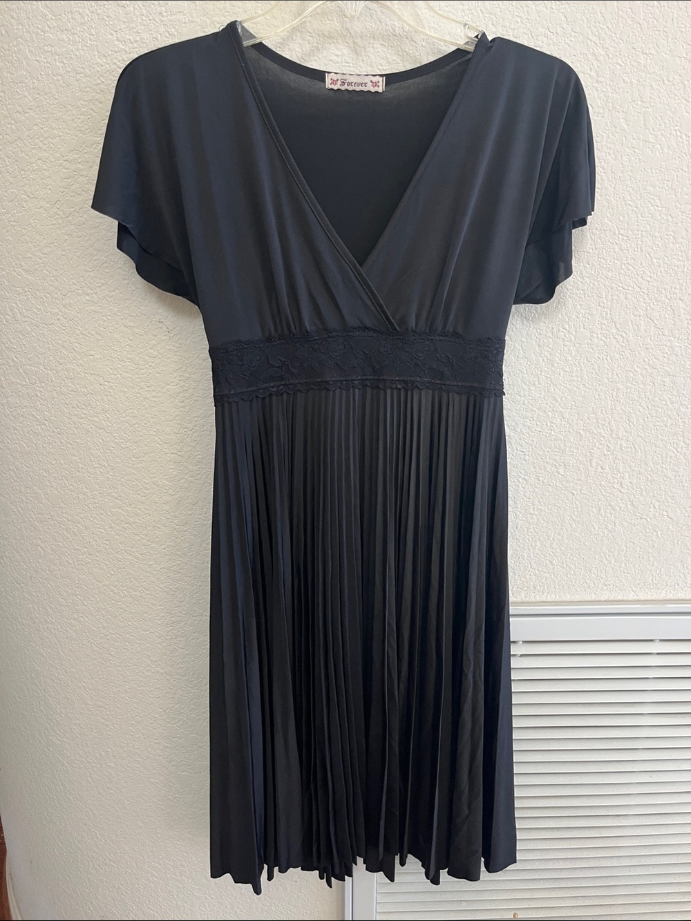 Forever 21 Black V-Neck Pleated Empire Waist Dress